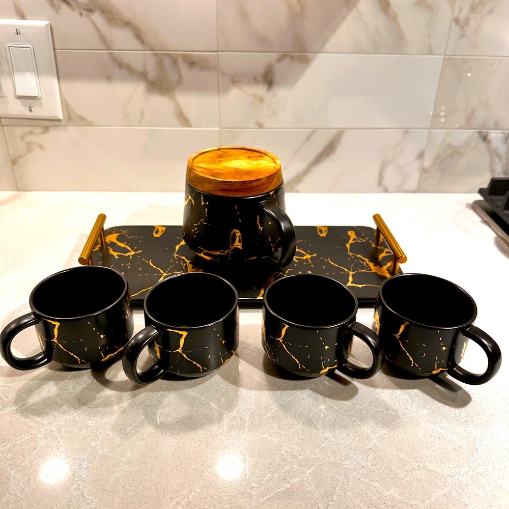 8 pc tea set , brand new